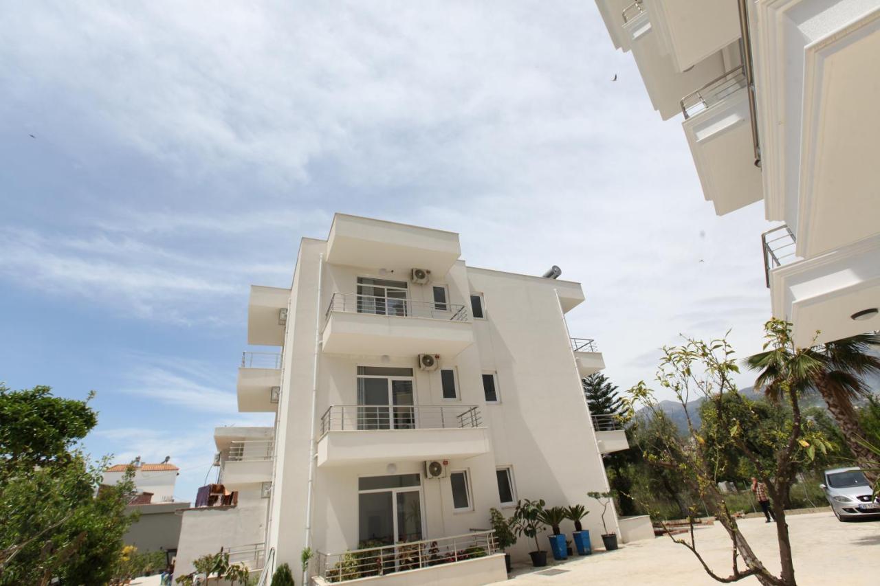 Ferienwohnung The Sunny Side Himarë Exterior foto